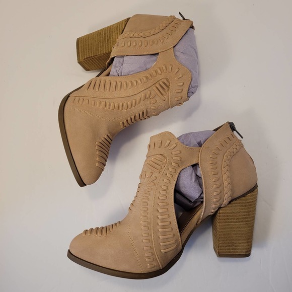 Not Rated Women's NWT‎ Nara Cutout Western Chunky Heel Booties Size 10 - Picture 4 of 11